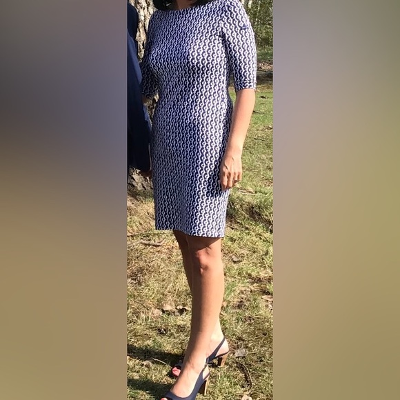 Magnifique robe de qualité (médium) - Picture 1 of 4